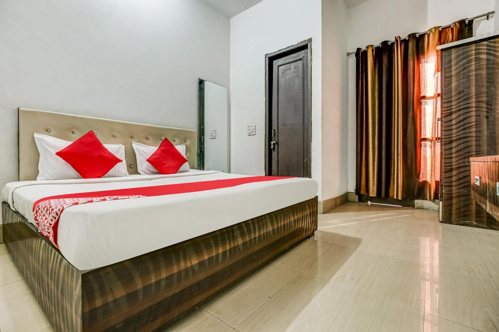 Flagship Hotel Big Boss Kurukshetra 外观 照片