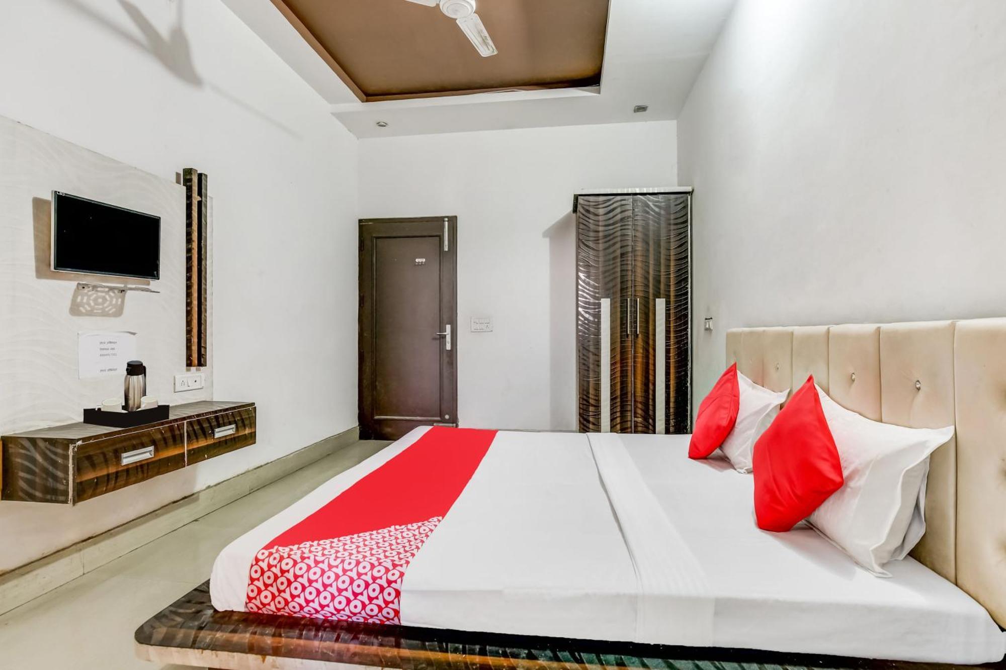 Flagship Hotel Big Boss Kurukshetra 外观 照片