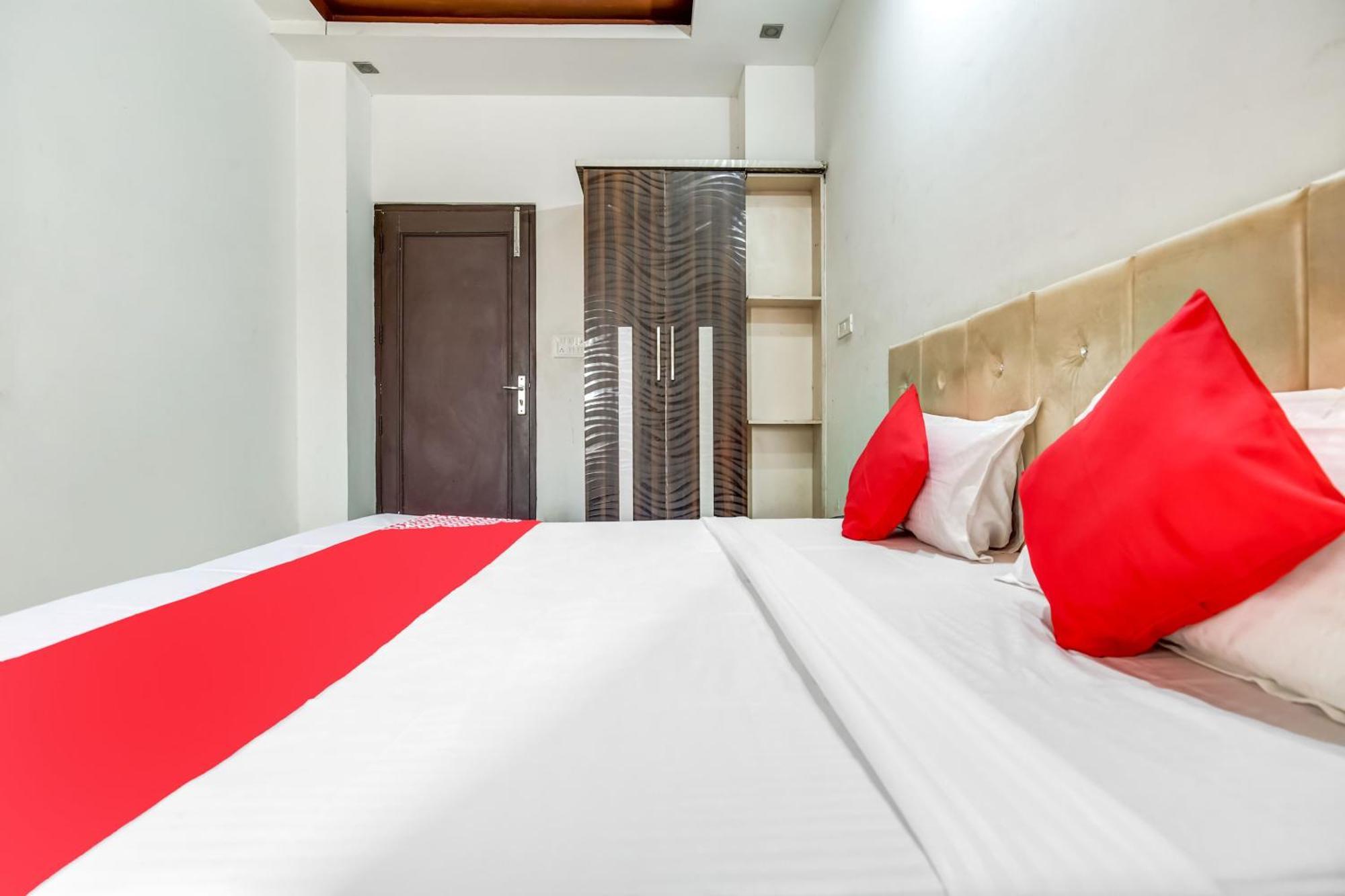 Flagship Hotel Big Boss Kurukshetra 外观 照片