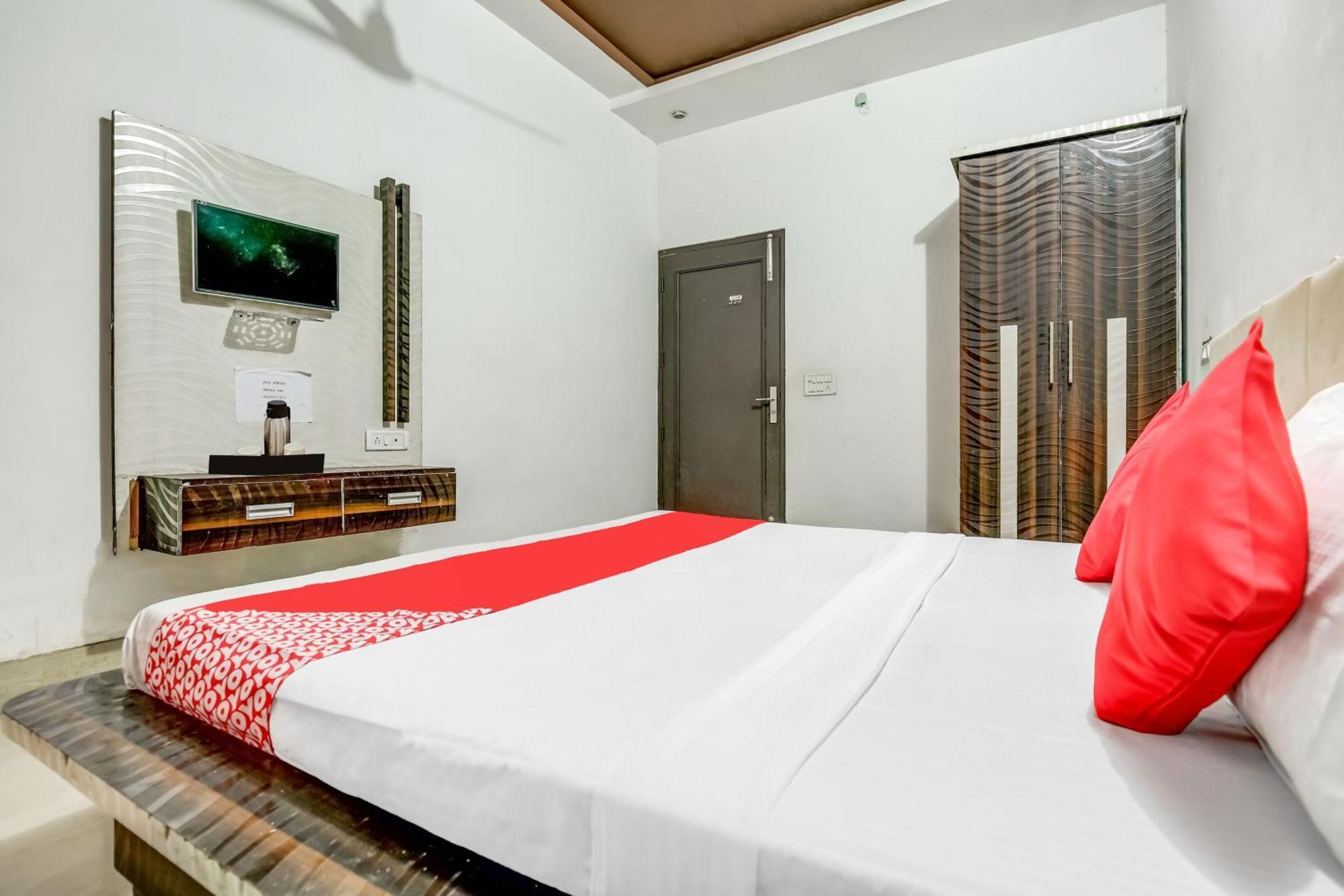 Flagship Hotel Big Boss Kurukshetra 外观 照片